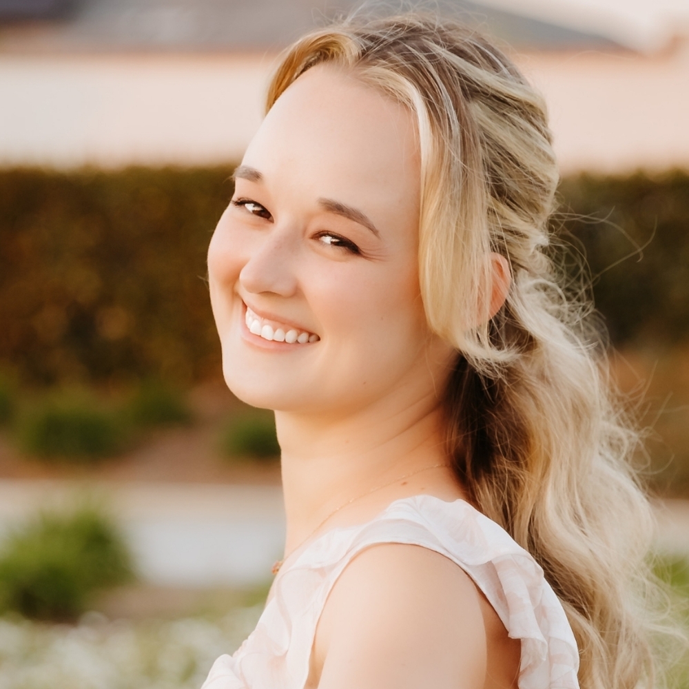 Meet your Posher, Lilia